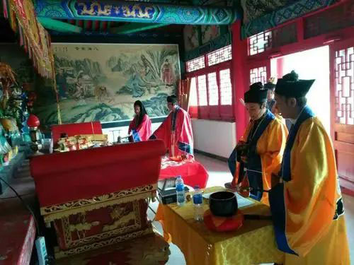堕胎后孩子会跟着谁 跟在父母身边 随时展开报复