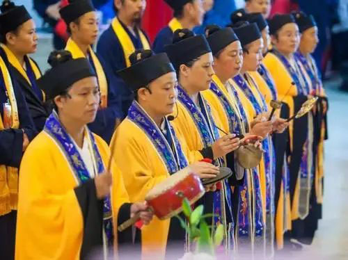 自己念诵超度经文超度灵婴可以吗？超度灵婴的方