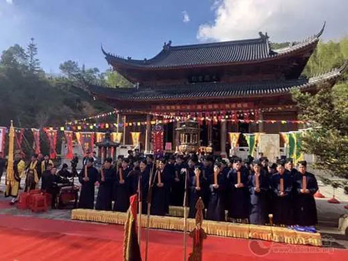意外怀孕的孩子是缘分 和你有着亲密的关系 打掉必须要超度