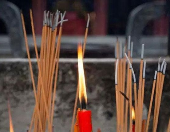 大高僧在线解析,一般寺庙超度价格