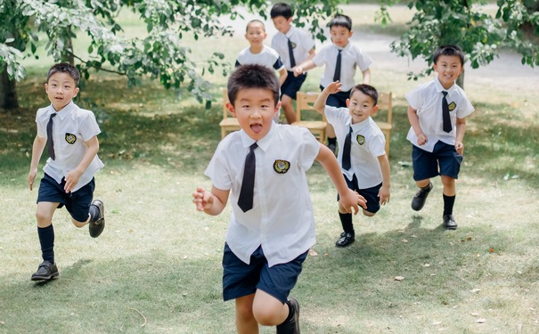 去哪有看小孩惊吓,孩子受惊是客观存在的