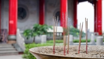 上香时间有什么讲究,什么时间段上香好?