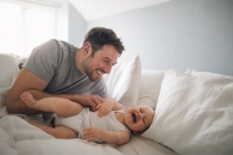 小孩惊吓了哭闹不止怎么办，小孩受惊叫魂之法