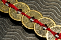 开光辟邪剑不能随便放在家里，容易引来血光之