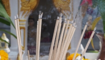 摆放灵牌位的放禁忌,家里神桌要想着向大门