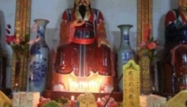 婴灵缠身母亲的表现很多,最好找人超度