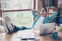 女孩子事业受阻，可以改变一下我们的穿着打扮