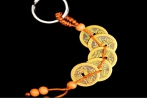 男士戴什么配饰招财驱邪，这4种饰品很适合，照着戴准没错