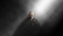 念诵超度佛歌帮助亡灵解脱,重新进入轮回得到