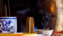 立牌位所得功德利益很大,能够帮助亡灵转生善