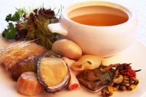 世界第一高人5米9的人 一顿吃5公斤食物 堪称“大胃王”