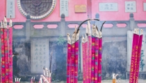清明节烧纸一定不能拍照,这是对先人的不尊敬